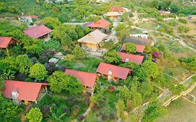 Vân Hồ Ecolodge